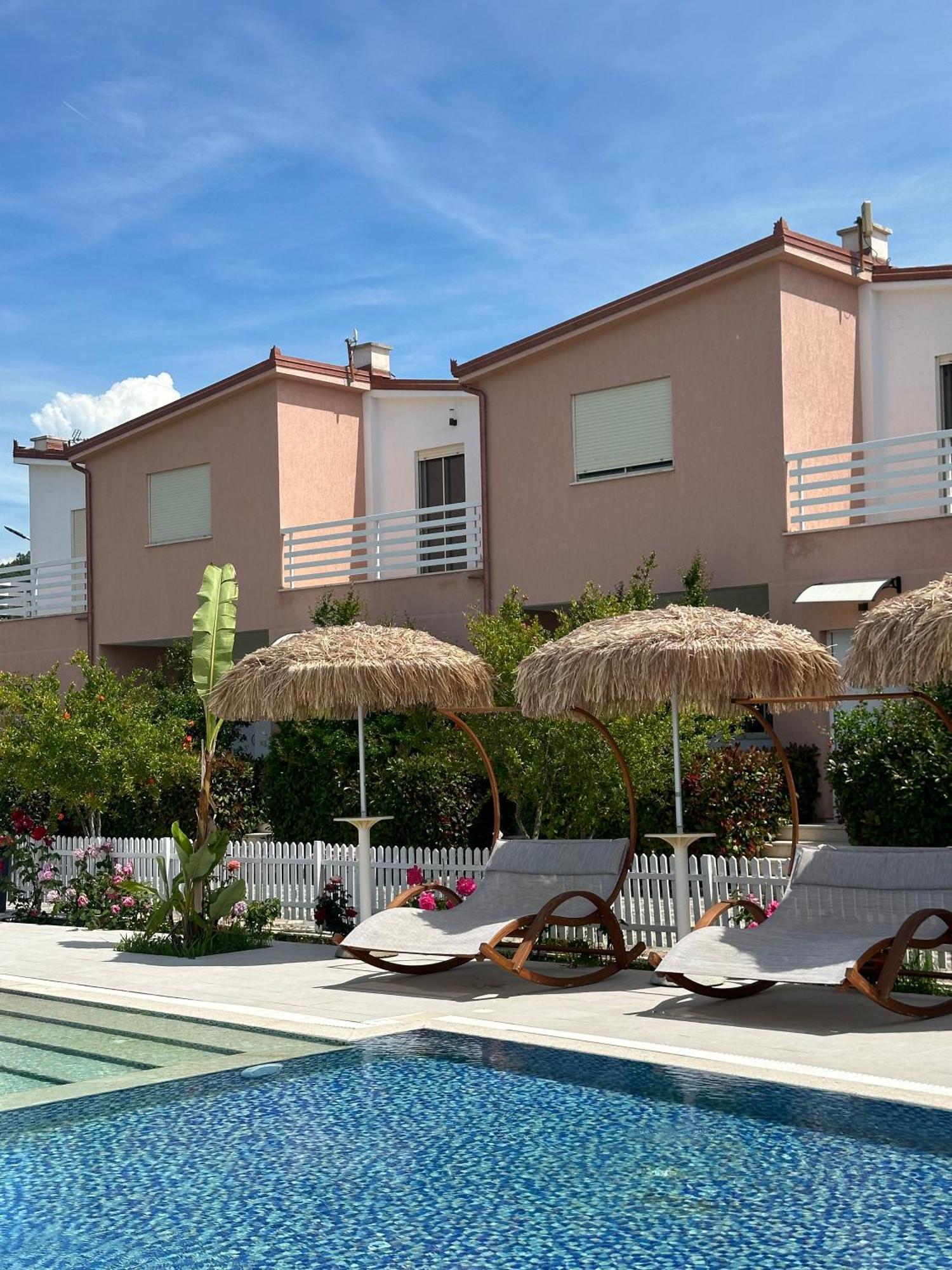 Tea Residence, Gjiri I Lalzit Apartments Durrës Exterior foto